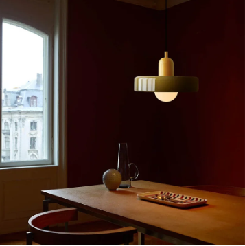 Lustre nordique et médiévale en verre crème