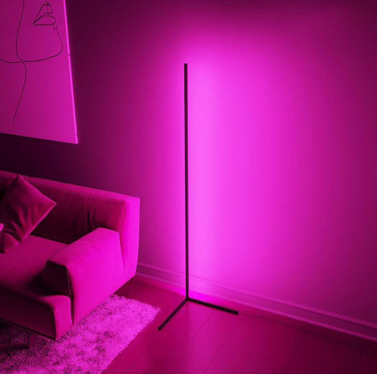Lampadaire d'Angle Élégante