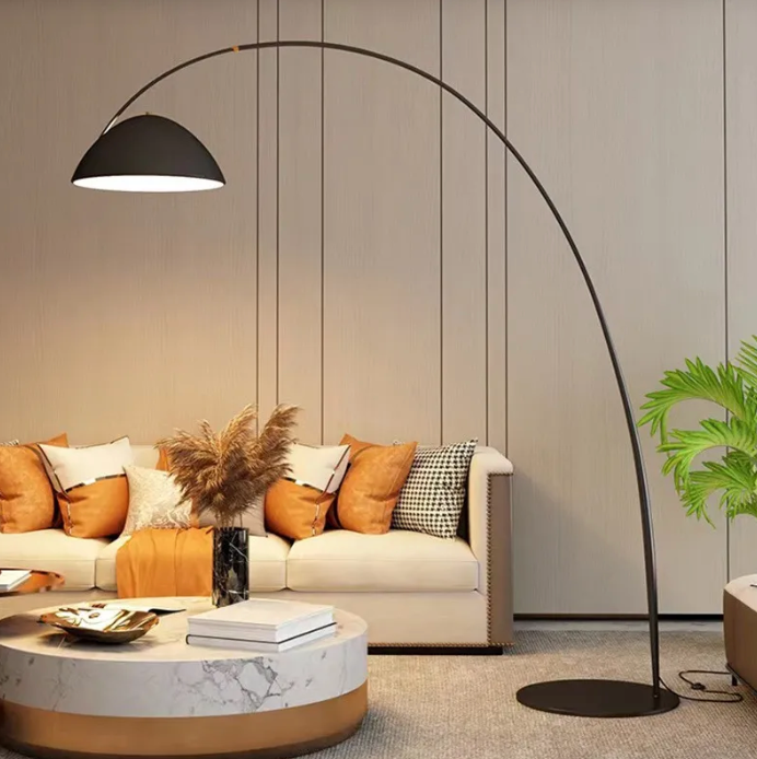 Lampadaire Arc Minimaliste – Noir Mat
