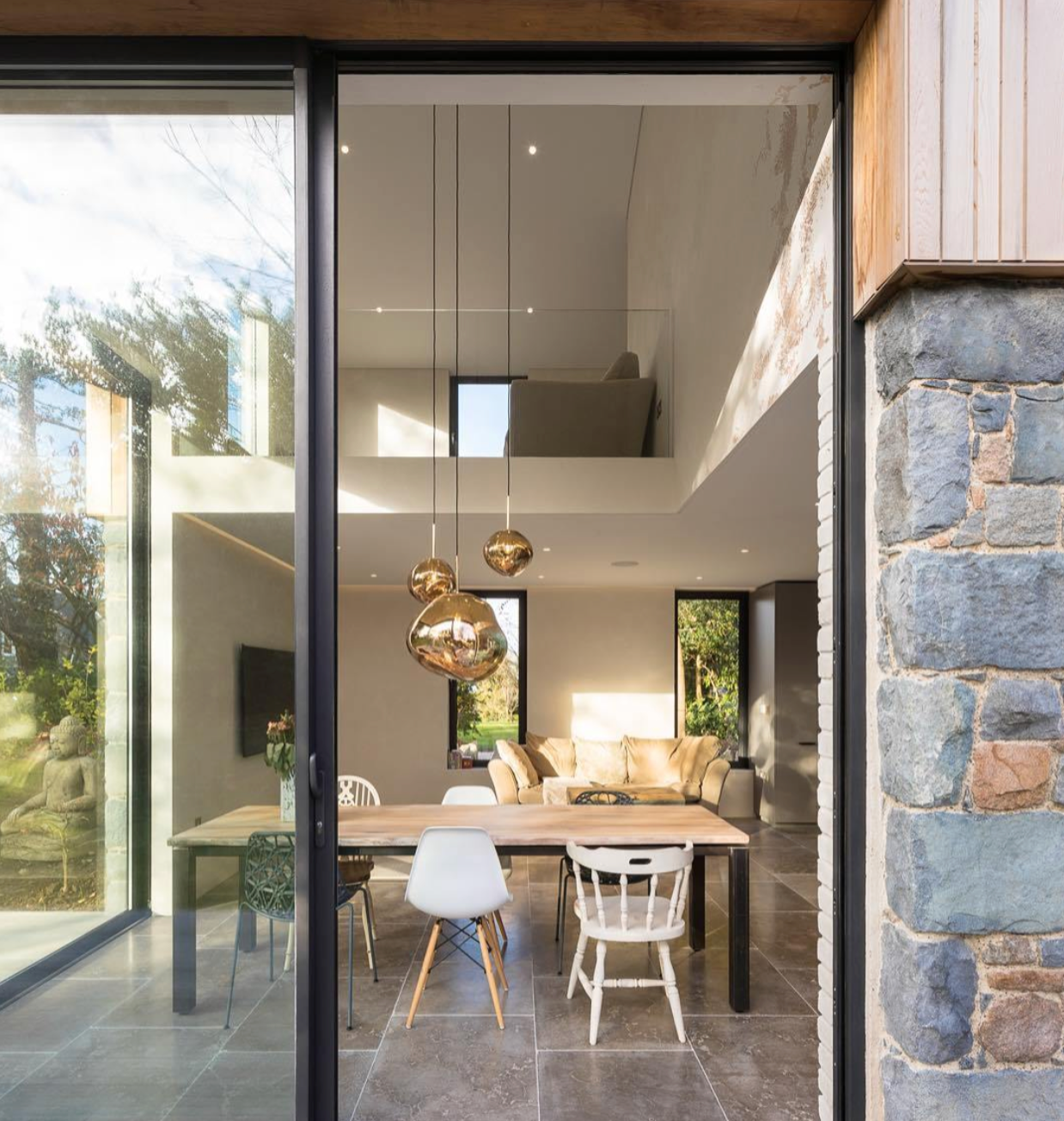 Majestic galaxy suspension