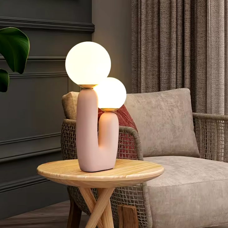 Chic cactus lamp
