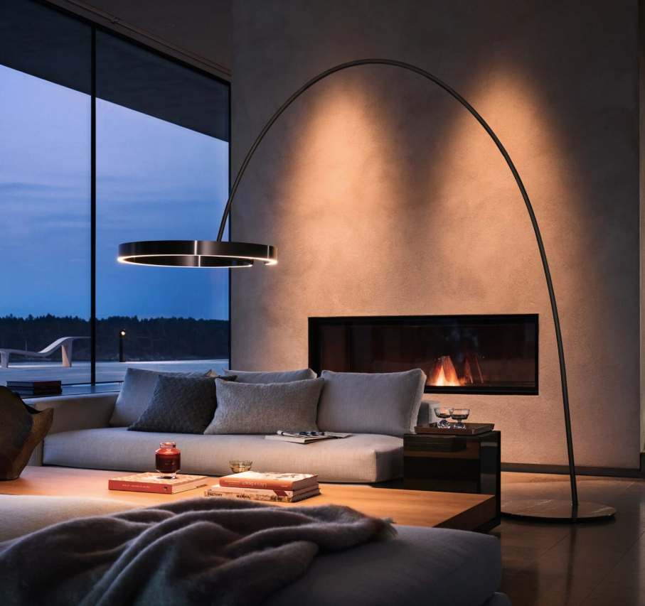 Lampadaire Arc LED – Éclairage Double, Design Minimaliste