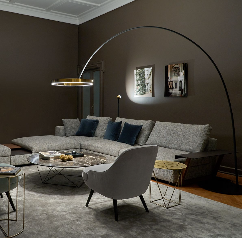 Curved elegance floor lamp