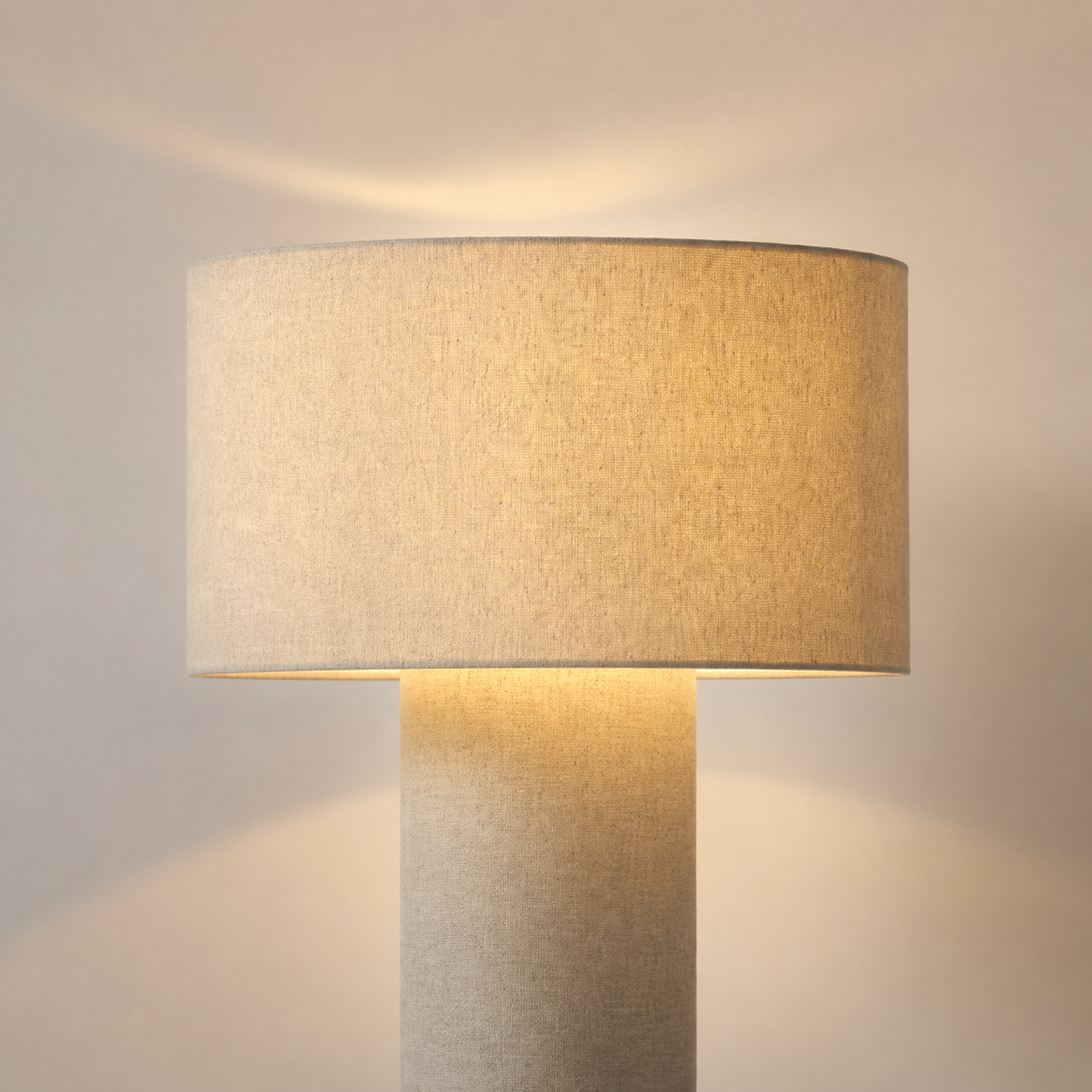Lampadaire en Lin Beige – Design Cylindrique Minimaliste