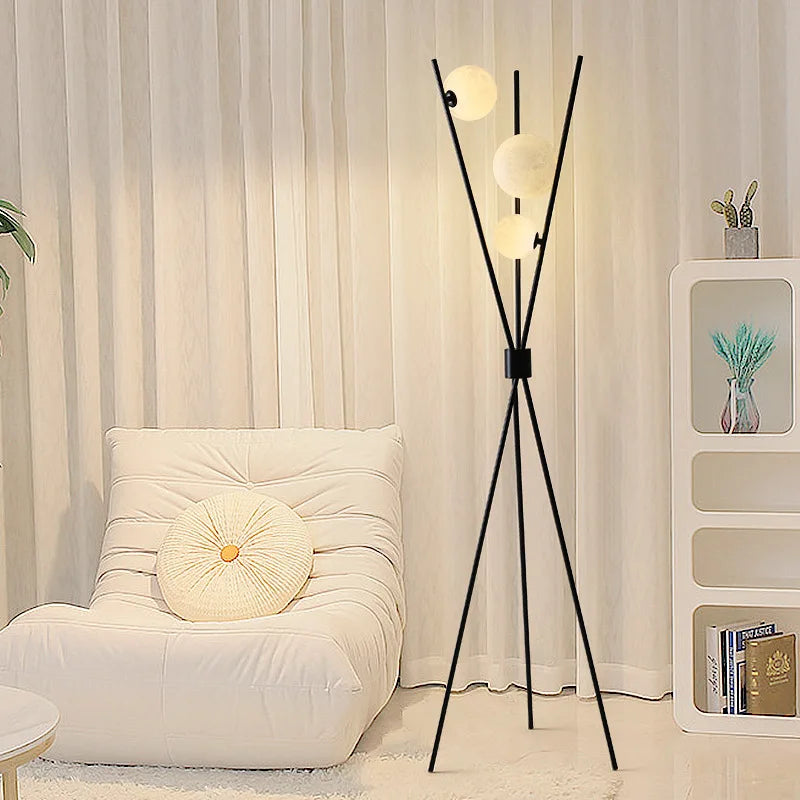 Triluna floor lamp