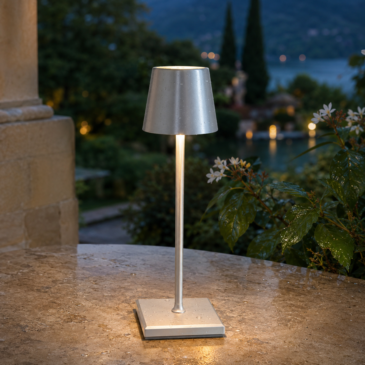 LAMPE NOMADE RECHARGEABLE — INTÉRIEUR & TERRASSE