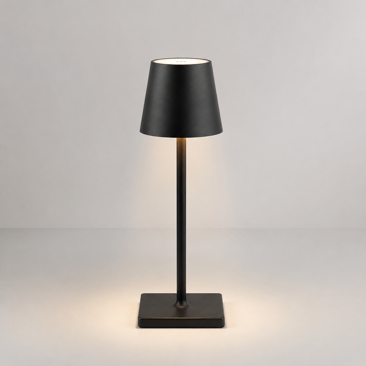 LAMPE NOMADE RECHARGEABLE — INTÉRIEUR & TERRASSE
